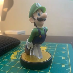 Luigi Amiibo (Smash Brothers series) - LIKE NEW / Pre-owned -